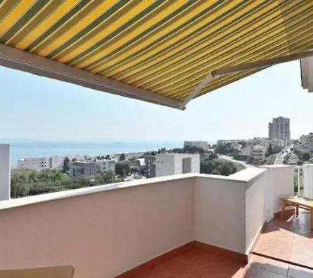 Дом отдыха Penthouse Sol St