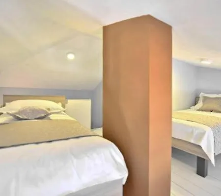 Penthouse Sol St