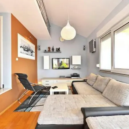 Penthouse Sol St Дом отдыха Сплит