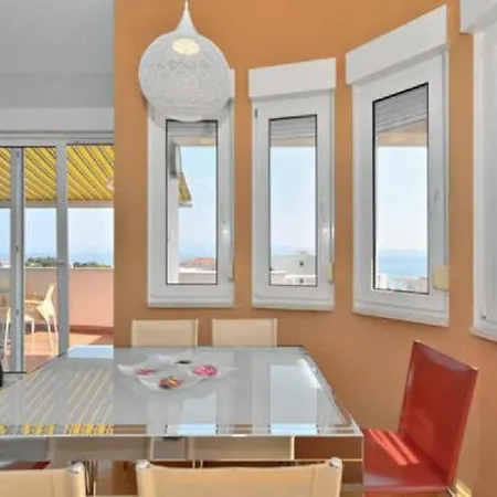 Semesterbostad Penthouse Sol St